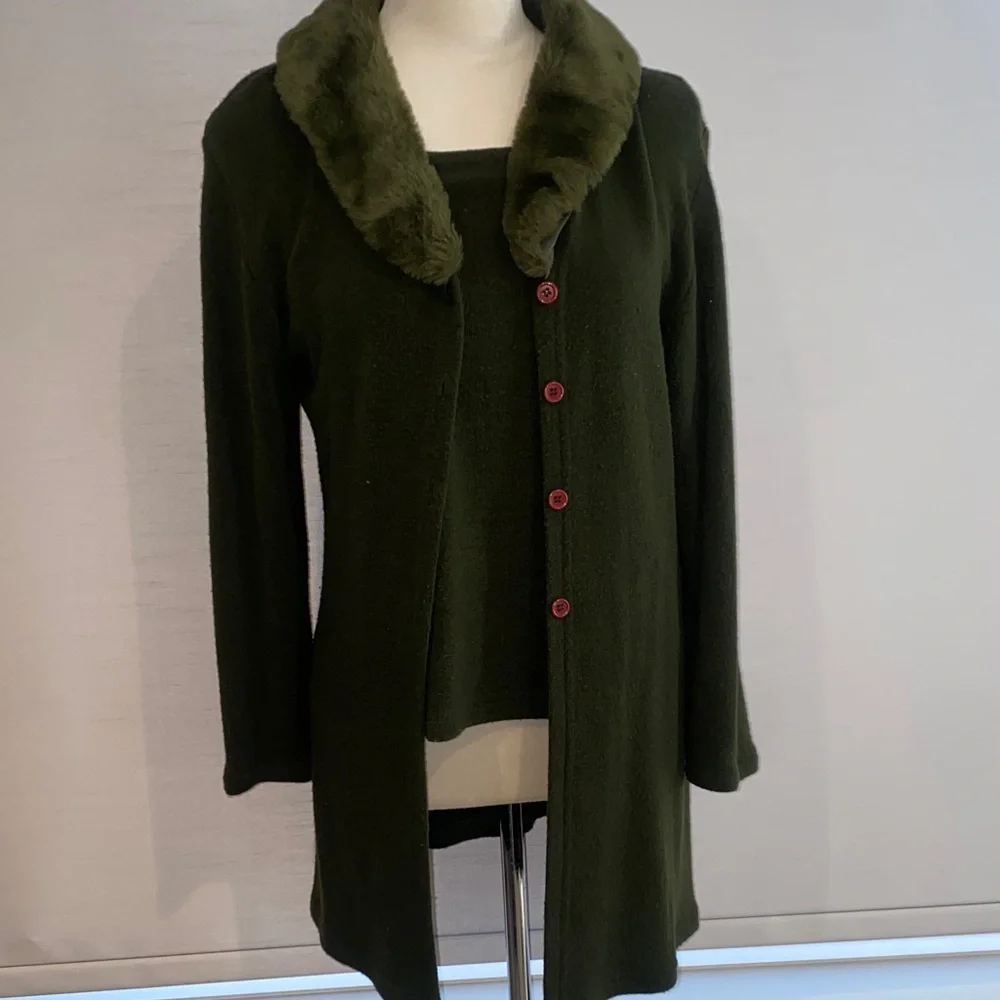 Dark olive Green camisole and Coat with Faux Fur Collar twin set